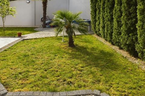 Opatija, Lovran -apartmanska kuća 450m2 sa 4 stana 