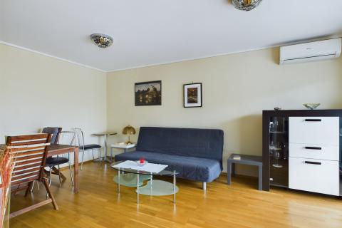 Opatija, Lovran -apartmanska kuća 450m2 sa 4 stana 