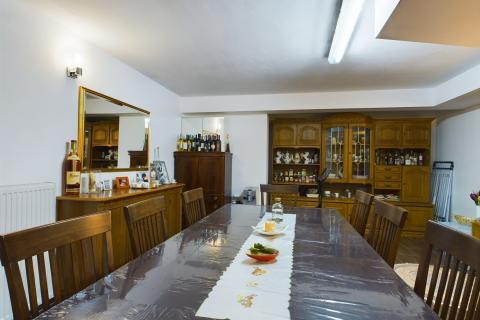 Opatija, Lovran -apartmanska kuća 450m2 sa 4 stana 