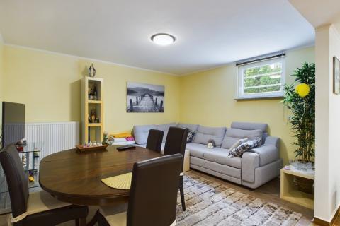 Opatija, Lovran -apartmanska kuća 450m2 sa 4 stana 