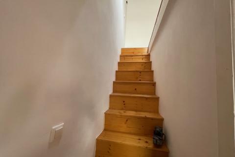 Cres,Grad Cres, autohtona kuća 65 m2, 150 m od gradske rive