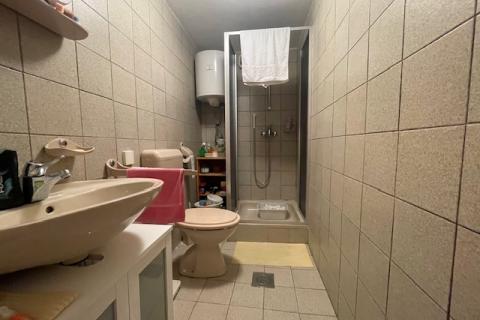 Cres,Grad Cres, autohtona kuća 65 m2, 150 m od gradske rive