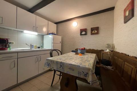 Cres,Grad Cres, autohtona kuća 65 m2, 150 m od gradske rive