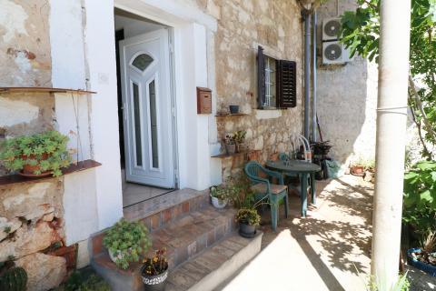 VRSAR-kamena kuća u centru grada