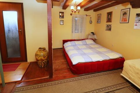 POREČ, okolica- kamena kućica u nizu