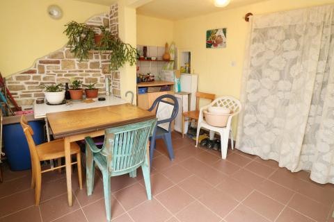 POREČ, okolica- kamena kućica u nizu