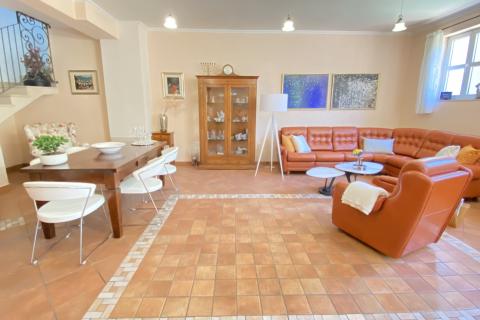 Дом Malinska, Malinska-Dubašnica, 1.000m2