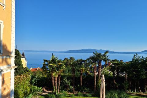 OPATIJA - stan u prizemlju secesijske vile
