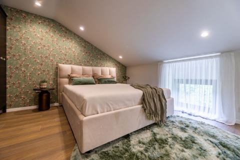 Draga Bašćanska - uređena kamena kuća u nizu s okućnicom