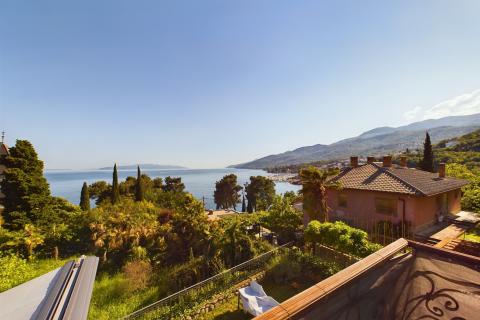 OPATIJA - stan u prizemlju secesijske vile