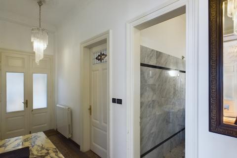 OPATIJA - stan u prizemlju secesijske vile