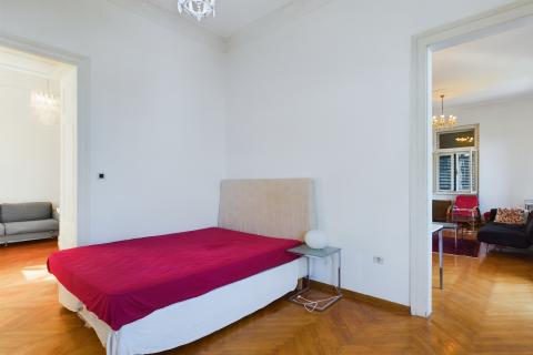 OPATIJA - stan u prizemlju secesijske vile