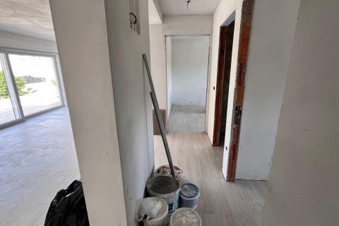 Istra, Novigrad, stan u novogradnji