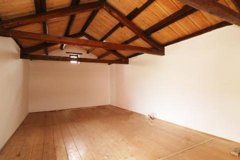 TINJAN-dvije kamene kuće za renovaciju