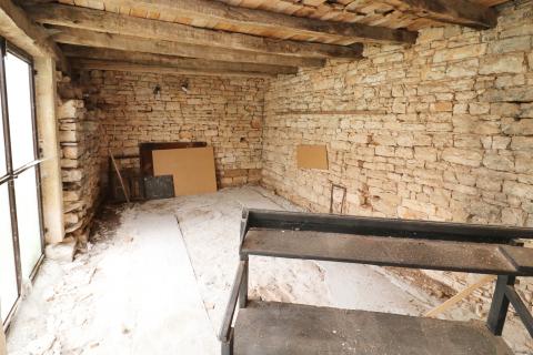 TINJAN-dvije kamene kuće za renovaciju