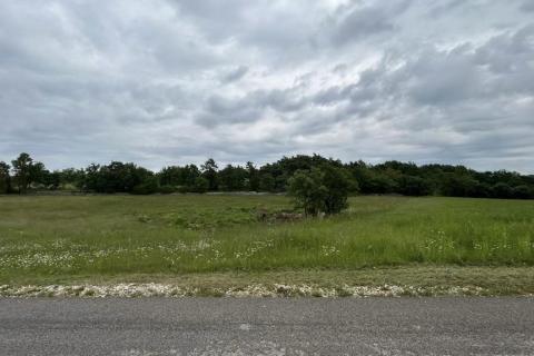 Sv. Petar u Šumi - okolica, veliko poljoprivredno zemljište na samom rubu urbanizacije