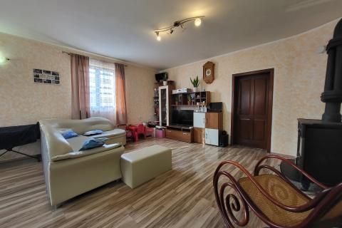 Pula, Šijana, prostran stan sa velikim potencijalom