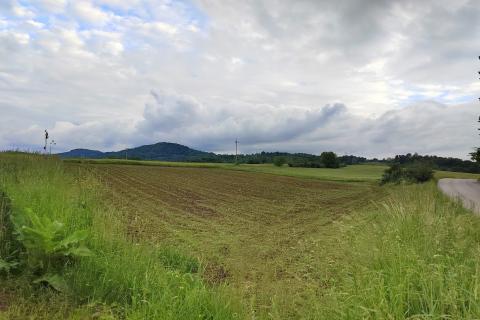 Karlovac; Belaj - građevinsko zemljište 3024 m2 uz Koranu
