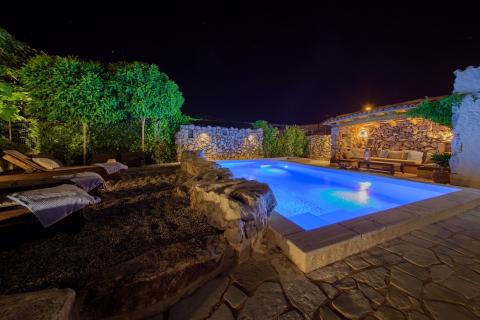 Casa Malinska, Malinska-Dubašnica, 284m2