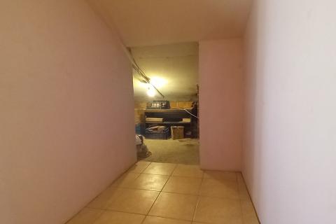 Istra,Pula predgrađe-kuća s dvorištem