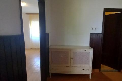 Istra,Pula predgrađe-kuća s dvorištem