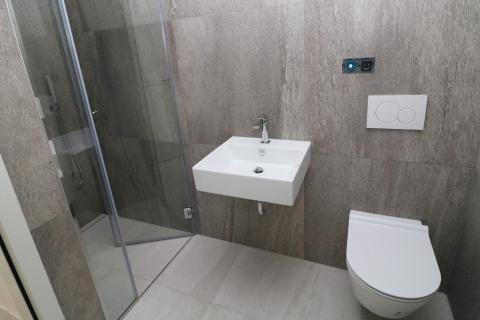 POREČ, centar- stan s garažom u novogradnji