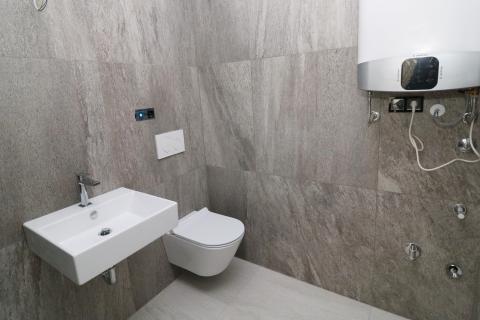 POREČ, centar- stan s garažom u novogradnji