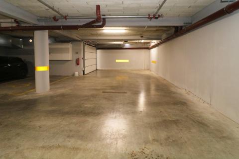 POREČ, centar- stan s garažom u novogradnji