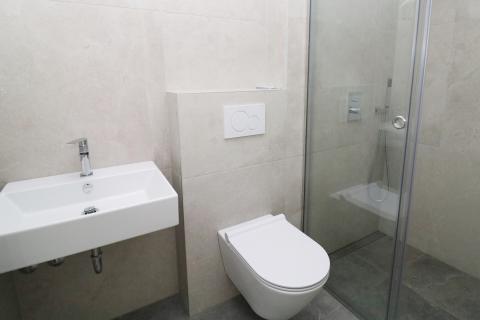 POREČ- stan s garažom u centru