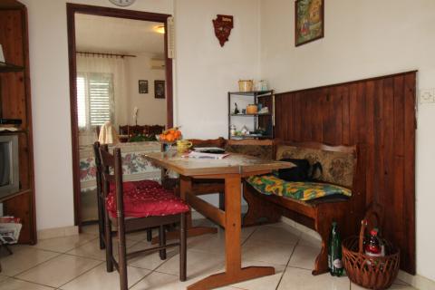 Jadreški, samostojeća kuća na parceli od 1207 m2