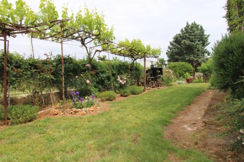 Jadreški, samostojeća kuća na parceli od 1207 m2