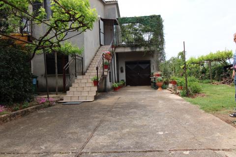 Jadreški, samostojeća kuća na parceli od 1207 m2