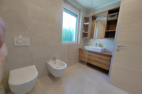 OTOK KRK-MALINSKA,ekskluzivni apartman 300 metara do mora  i plaže