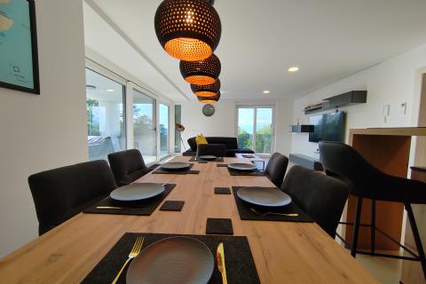 OTOK KRK-MALINSKA,ekskluzivni apartman 300 metara do mora  i plaže