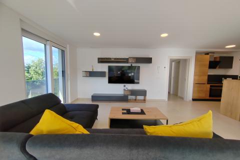 OTOK KRK-MALINSKA,ekskluzivni apartman 300 metara do mora  i plaže