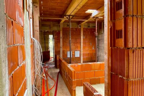 Rovinj,9km,započeta novogradnja prostrane prizemnice