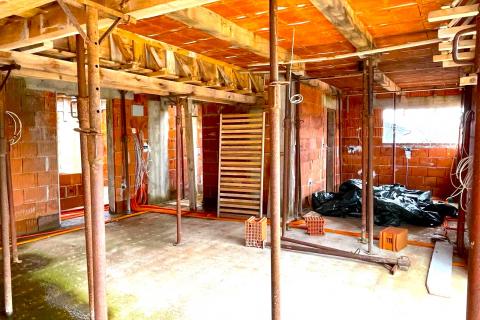 Rovinj,9km,započeta novogradnja prostrane prizemnice