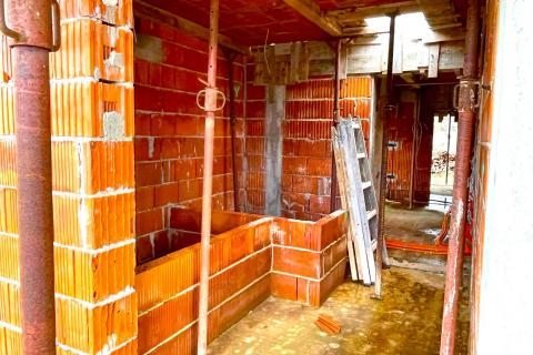 Rovinj,9km,započeta novogradnja prostrane prizemnice