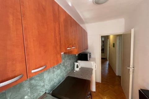 Otok Krk-Punat, prvi red do mora, 180 m2