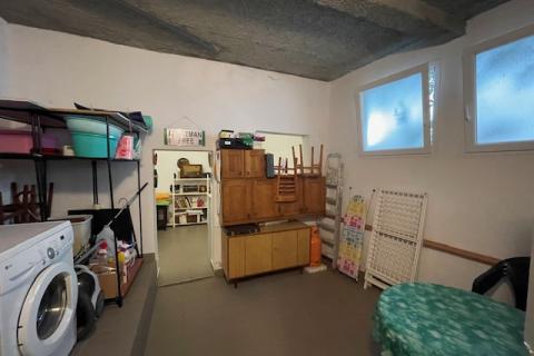 Otok Krk-Punat, prvi red do mora, 180 m2