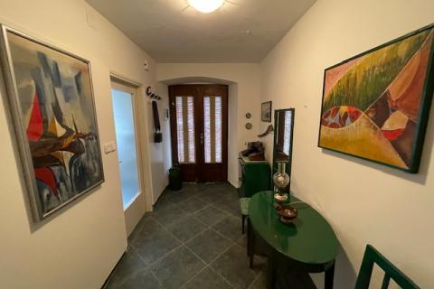 Otok Krk-Punat, prvi red do mora, 180 m2