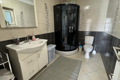 House Sesvetski Kraljevec, Sesvete, 155m2