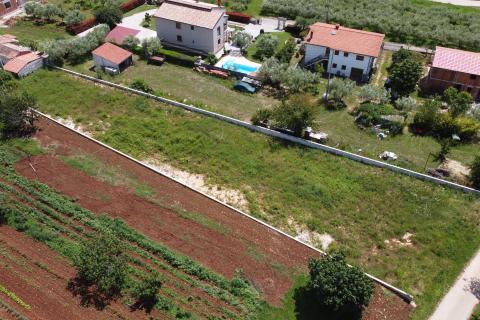 ISTRIA, ST. LOVREČ - Construction land 1313 m2 with project 