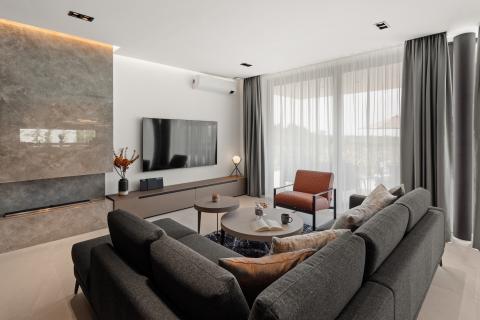 Poreč okolica, vila s korovnom terasom