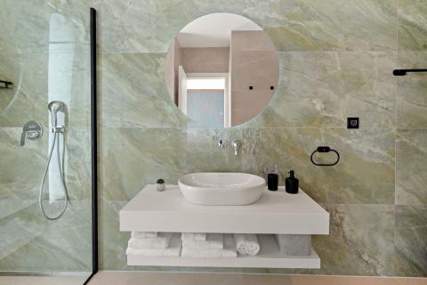 Poreč okolica, vila s korovnom terasom