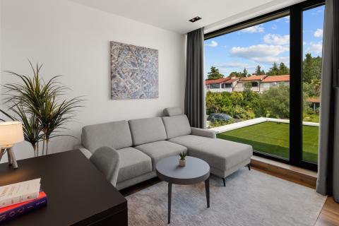 Poreč okolica, vila s korovnom terasom