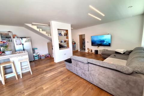 OPATIJA, BREGI - obiteljska kuća s bazenom