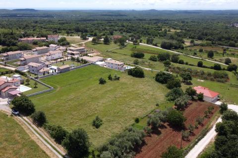 Stavbno zemljišče Maružini, Kanfanar, 3.292m2