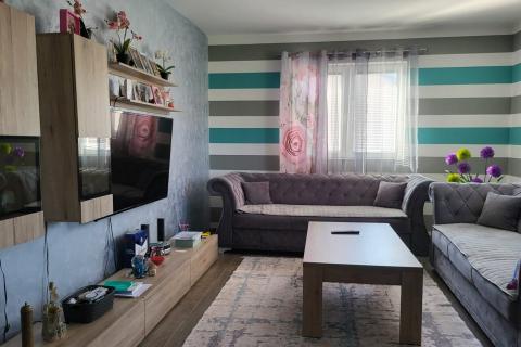 Velika Gorica, Donje Podotočje, kuća 200 m2 sa dvorišnicom