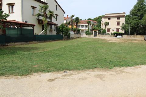 Земельный участок строительного назначения Funtana, 873m2